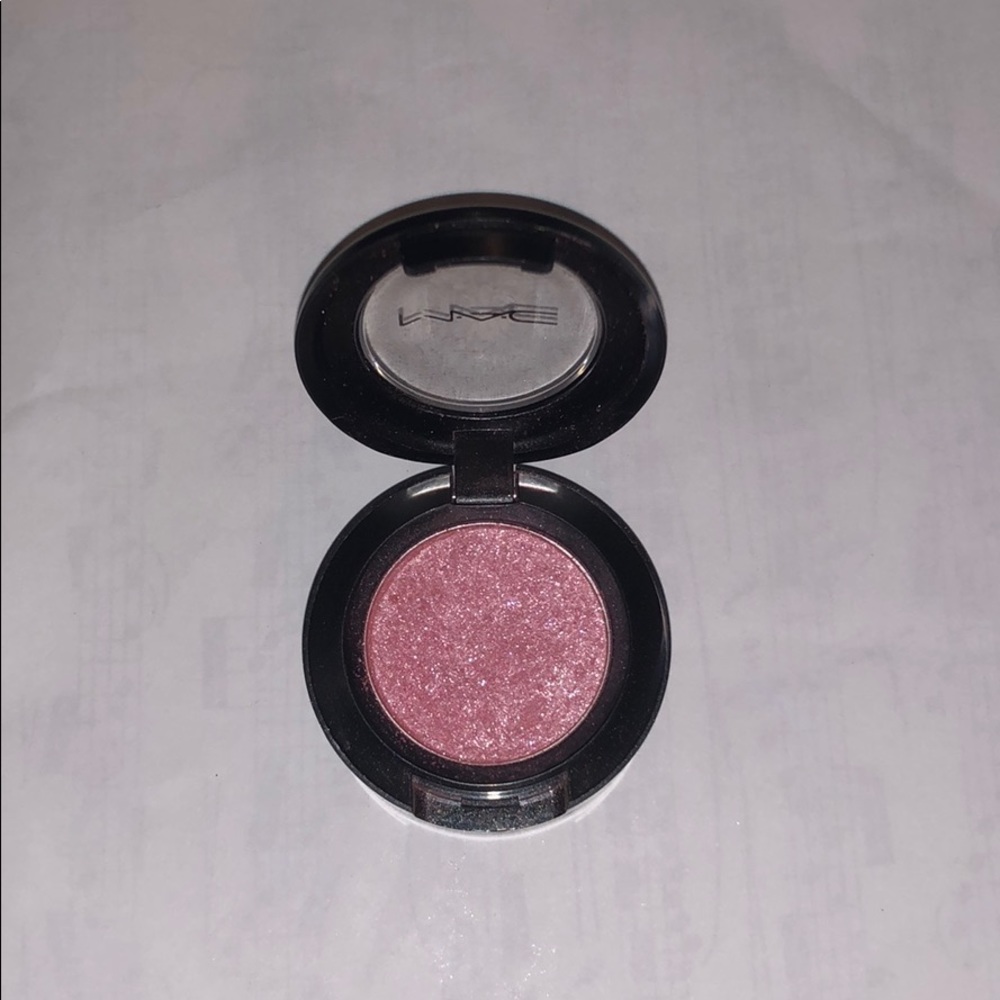 MAC Single Eyeshadow